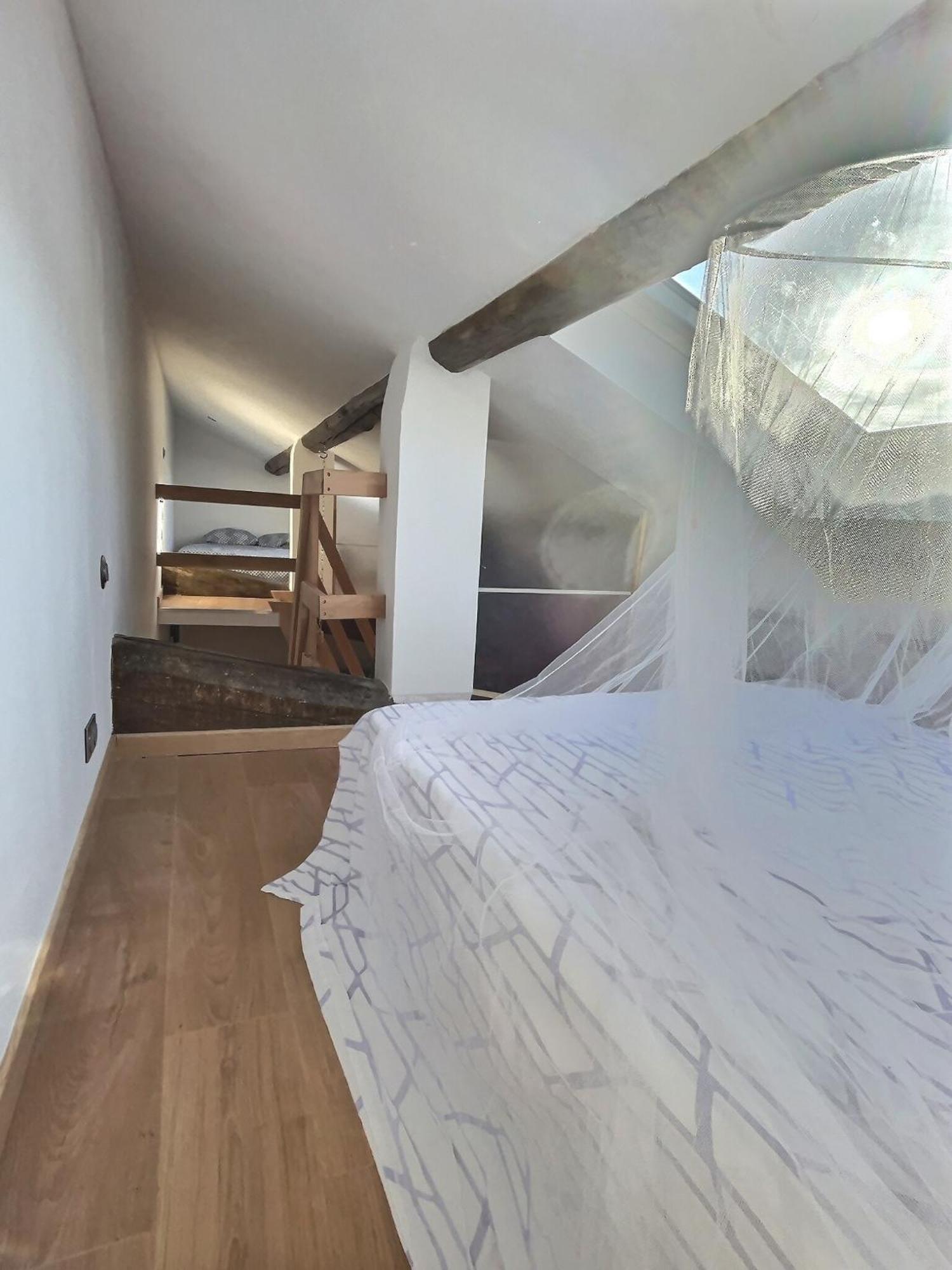 Jungle Loft Beziers Centre Lägenhet Exteriör bild